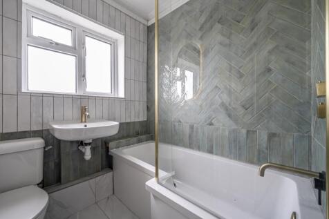 1369808-7-6908b93c7e4e2