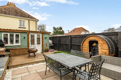 1369808-12-6908b9bf28d0c