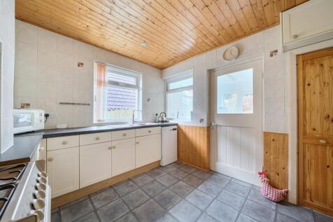 1376904-17-691338b8ca37b-ARW-1