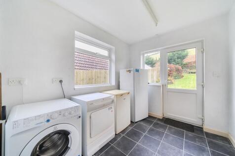 1376904-15-691338a609565-ARW-1