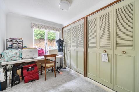 1380218-8-6914a94c31f94