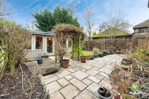 Garden and Summerhouse