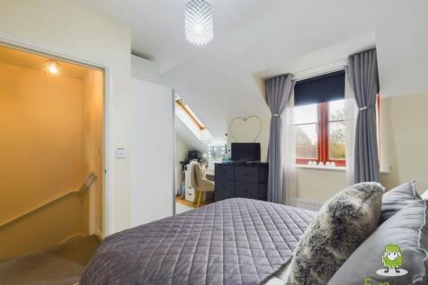 Bedroom-min