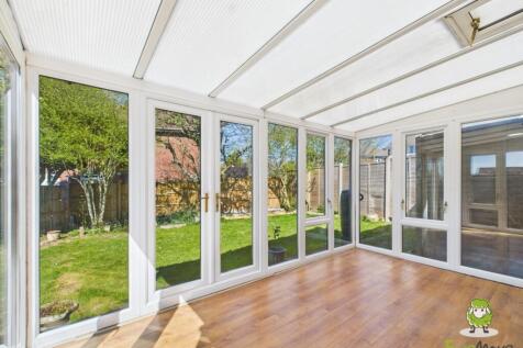 EweMove Basingstoke Estate Agents Chandler Road