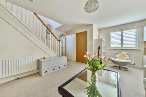 EweMove Basingstoke Estate Agents 