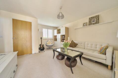 EweMove Basingstoke Estate Agents 
