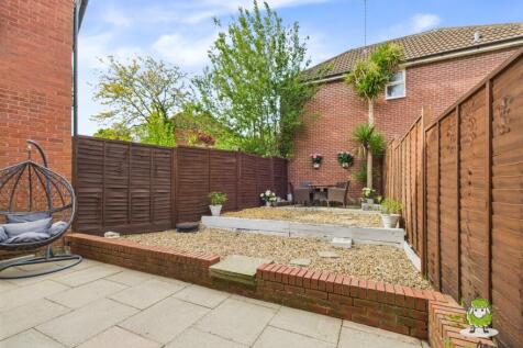 EweMove Estate Agents Basingstoke - Chaldon Green 