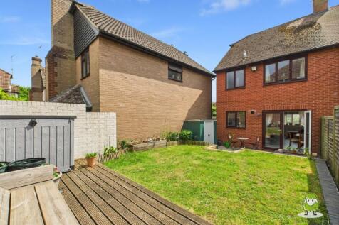 EweMove Estate Agents Basingstoke - Chaldon Green