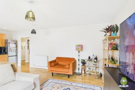EweMove Estate Agents Basingstoke 