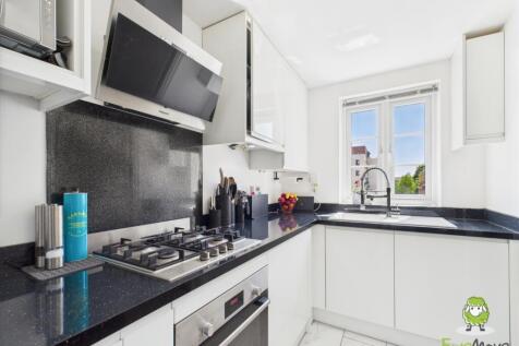 EweMove Estate Agents Basingstoke - Kitchen