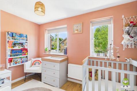 EweMove Estate Agents Basingstoke - Lime Gardens 