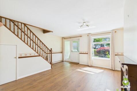 EweMove Basingstoke Estate Agents 22 Fabian Close
