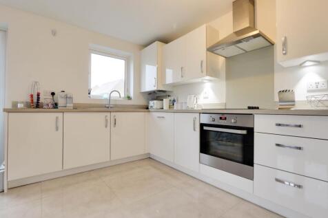 16 Fleetlands House EweMove Basingstoke 2