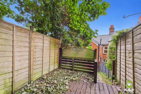 EweMove Basingstoke Estate Agents 78 Winchester Ro
