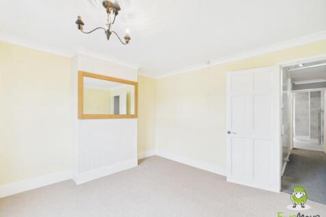 EweMove Basingstoke Estate Agents 78 Winchester Ro