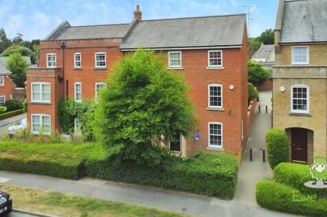 EweMove Basingstoke Estate Agents 17 Gaiger Avenue