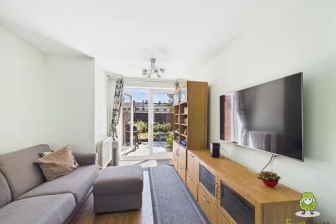 EweMove Estate Agents Basingstoke - Paddock Road 