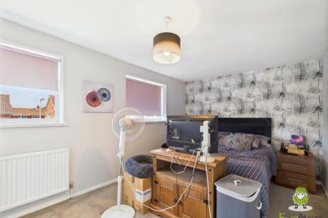EweMove Estate Agents Basingstoke - Paddock Road 