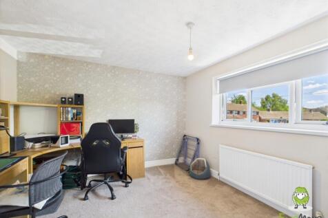 EweMove Estate Agents Basingstoke - Paddock Road 