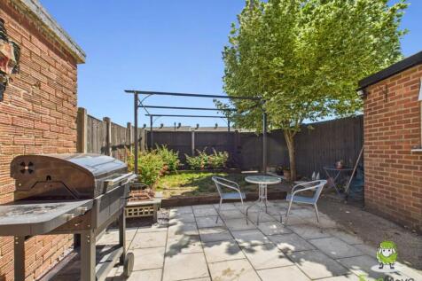 EweMove Estate Agents Basingstoke - Paddock Road 