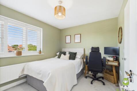 EweMove Basingstoke Church Acre Bedroom Two