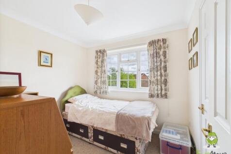 CAM03778G0-PR0261-STILL025
