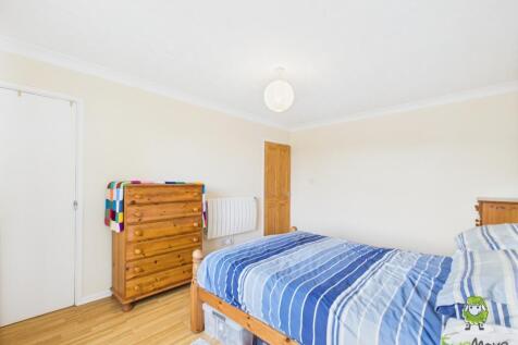 CAM03778G0-PR0263-STILL008