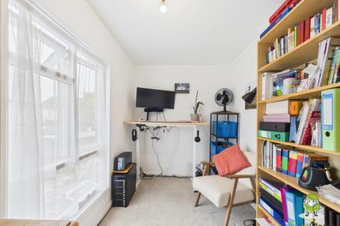 EweMove Estate Agents Basingstoke 