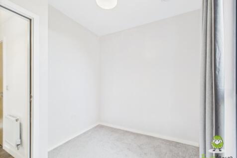 CAM03778G0-PR0266-STILL019