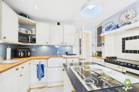 EweMove Estate Agents Basingstoke