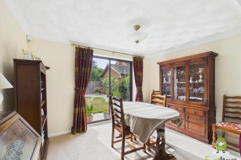 EweMove Basingstoke Olivers Close 