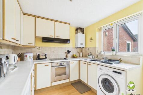 EweMove Basingstoke Olivers Close 