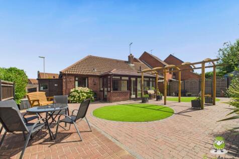 EweMove Estate Agents Basingstoke - 14 Lambs Row