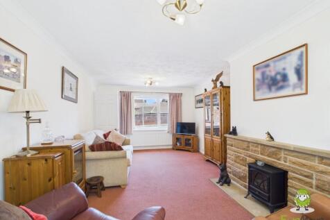 EweMove Estate Agents Basingstoke - 14 Lambs Row