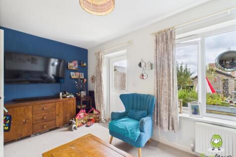EweMove Estate Agents Basingstoke - Wolfson Drive 