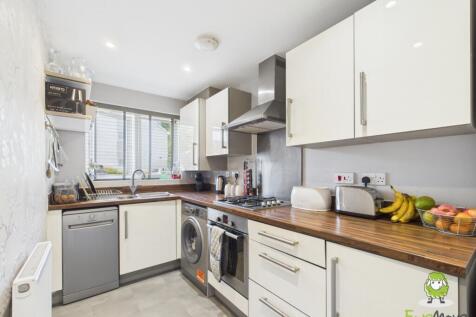 EweMove Estate Agents Basingstoke 