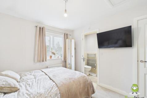 EweMove Estate Agents Basingstoke 