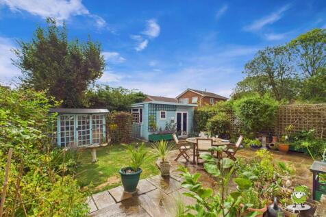 EweMove Estate Agents Basingstoke - Lavender Road 
