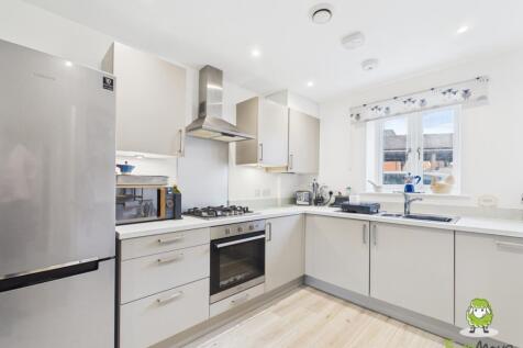 EweMove Estate Agents Basingstoke - Appain Way - K