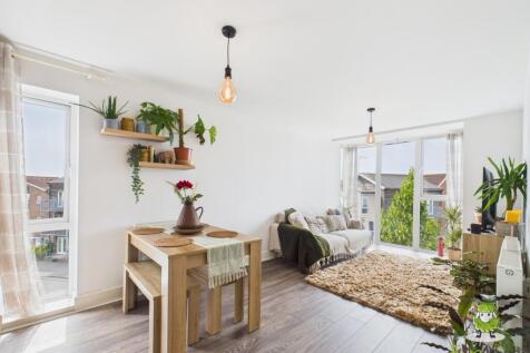 Living room 2