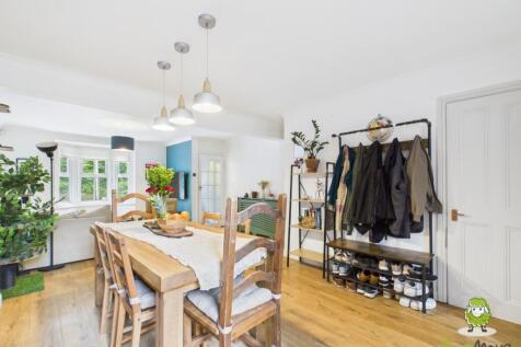EweMove Estate Agents Basingstoke