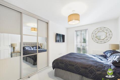 EweMove Estate Agents Basingstoke - Bramshott Hous