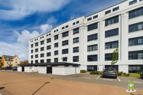 EweMove Basingstoke Estate Agents - Lilly Court - 