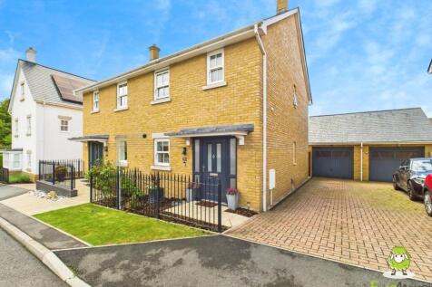 EweMove Estate Agents Basingstoke - Appian Way 
