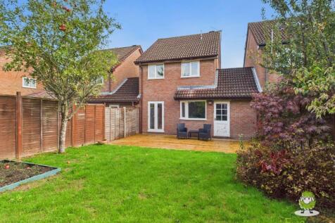 EweMove Estate Agents Basingstoke - Kimber Close -