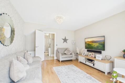 EweMove Estate Agents Basingstoke - Warham Road - 