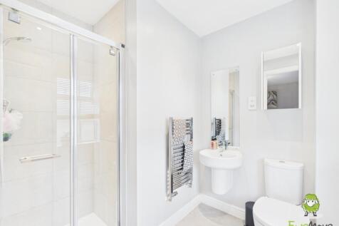 EweMove Estate Agents Basingstoke - Warham Road - 
