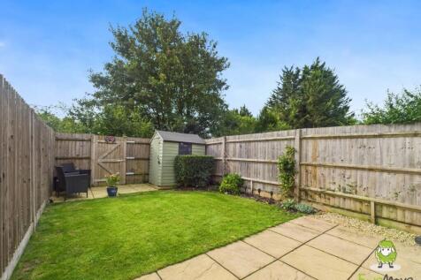 EweMove Estate Agents Basingstoke - Warham Road - 