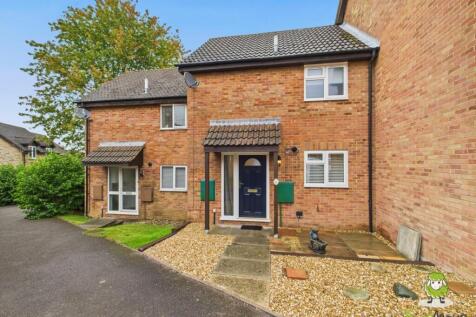 EweMove Estate Agents Basingstoke - Paterson Close