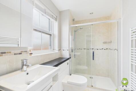 EweMove Estate Agents Basingstoke - Rockbourne Roa